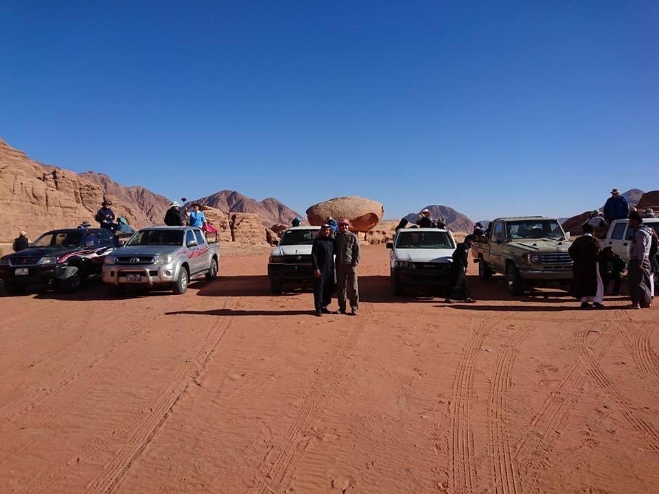 Zawaideh Desert Camp Hotell Wadi Rum Exteriör bild