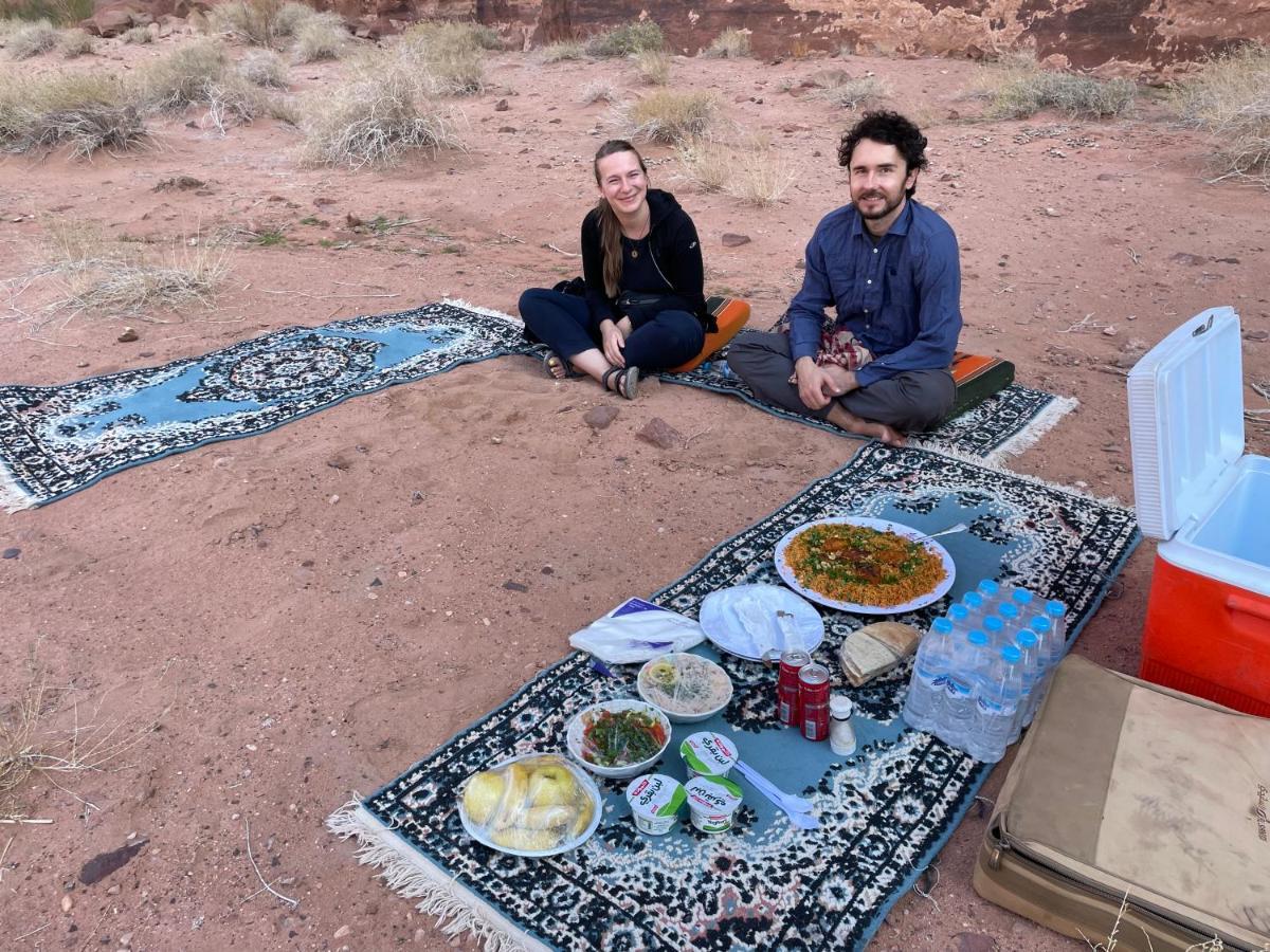 Zawaideh Desert Camp Hotell Wadi Rum Exteriör bild