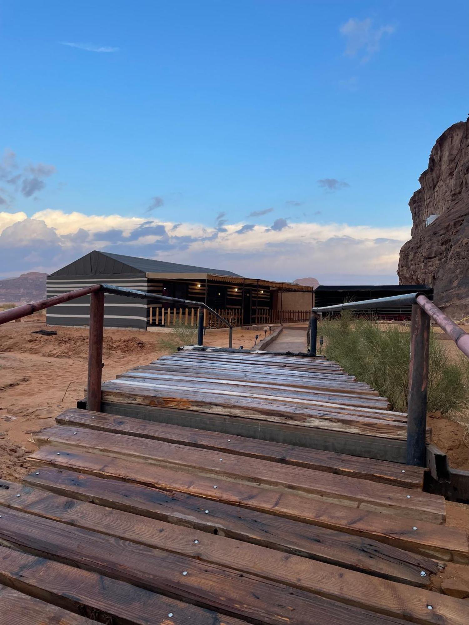 Zawaideh Desert Camp Hotell Wadi Rum Exteriör bild